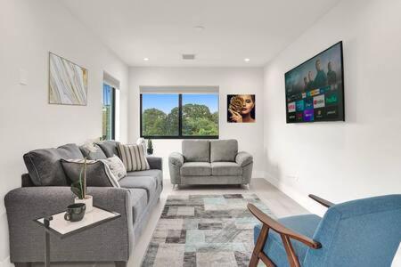 New 4br W Pool Walk To Olas 5mins To * Fort Lauderdale