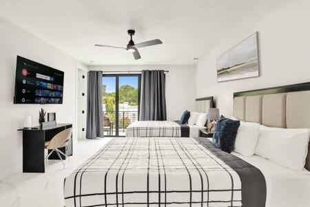 Holiday home New 4br W Pool Walk To Olas 5mins To Fort Lauderdale
