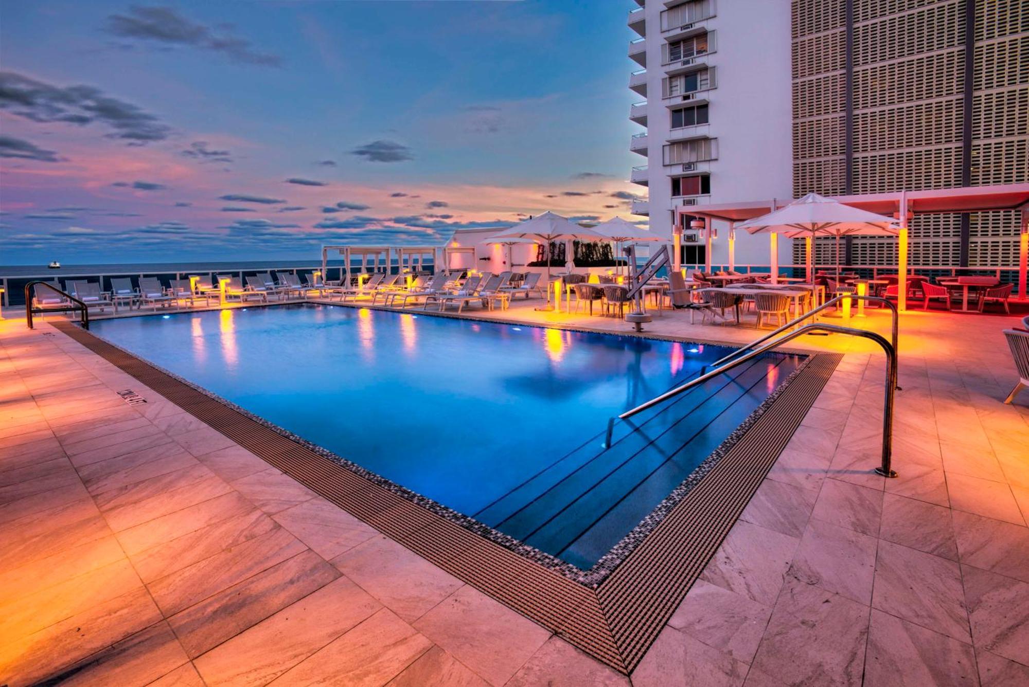 Resort Maren Lauderdale Beach, Curio Collection By Hilton