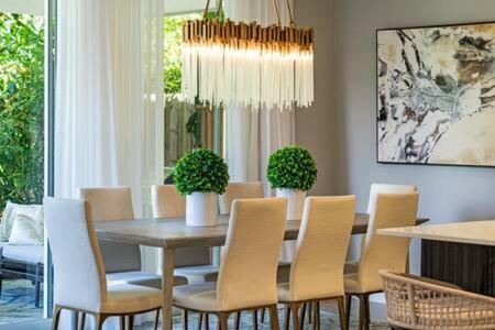 Magnolia-with Heated Pool-by Viac Villa *