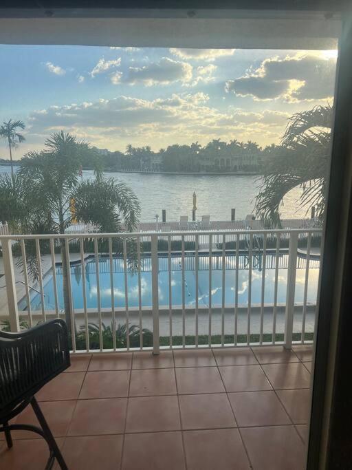 Beachside Bliss: Charming 1 Bed Apartment