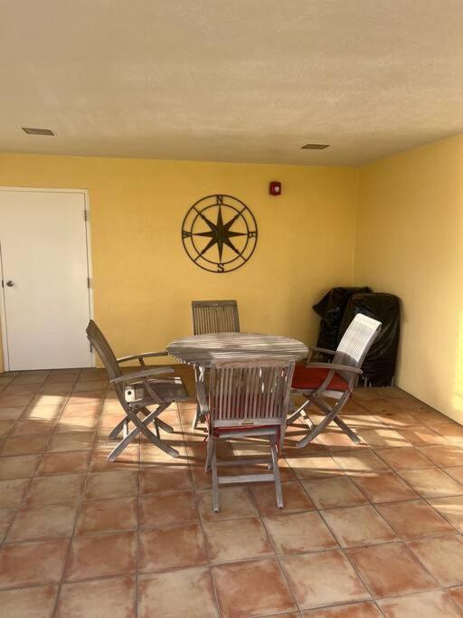 Apartment Beachside Bliss: Charming 1 Bed Fort Lauderdale