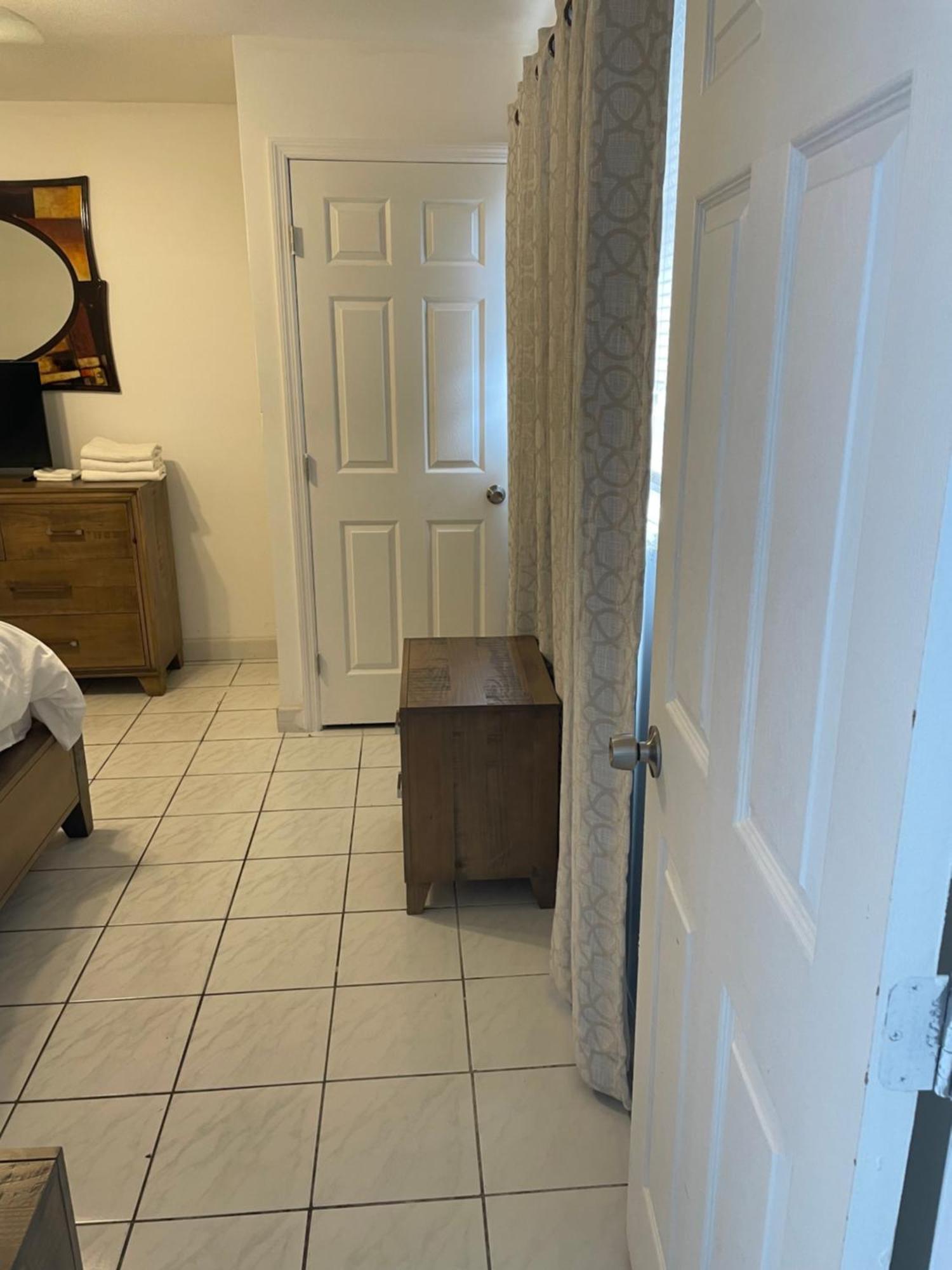 Modern Close To Downtown And The Airport *