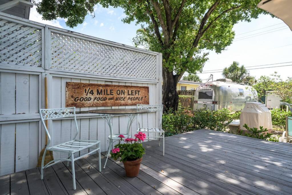 The Cracker Shack Historic Lauderdale Holiday home