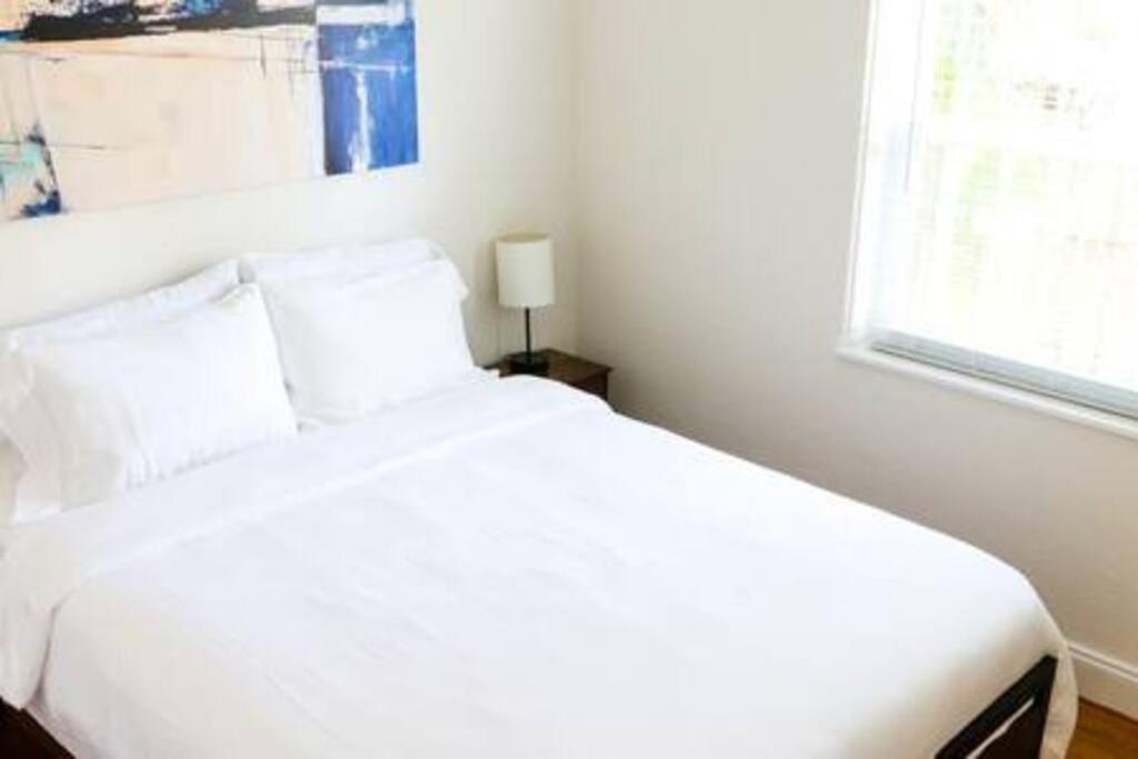 Sunny 3 Bedroom 3 Bath Retreat In Lauderdale Apartment