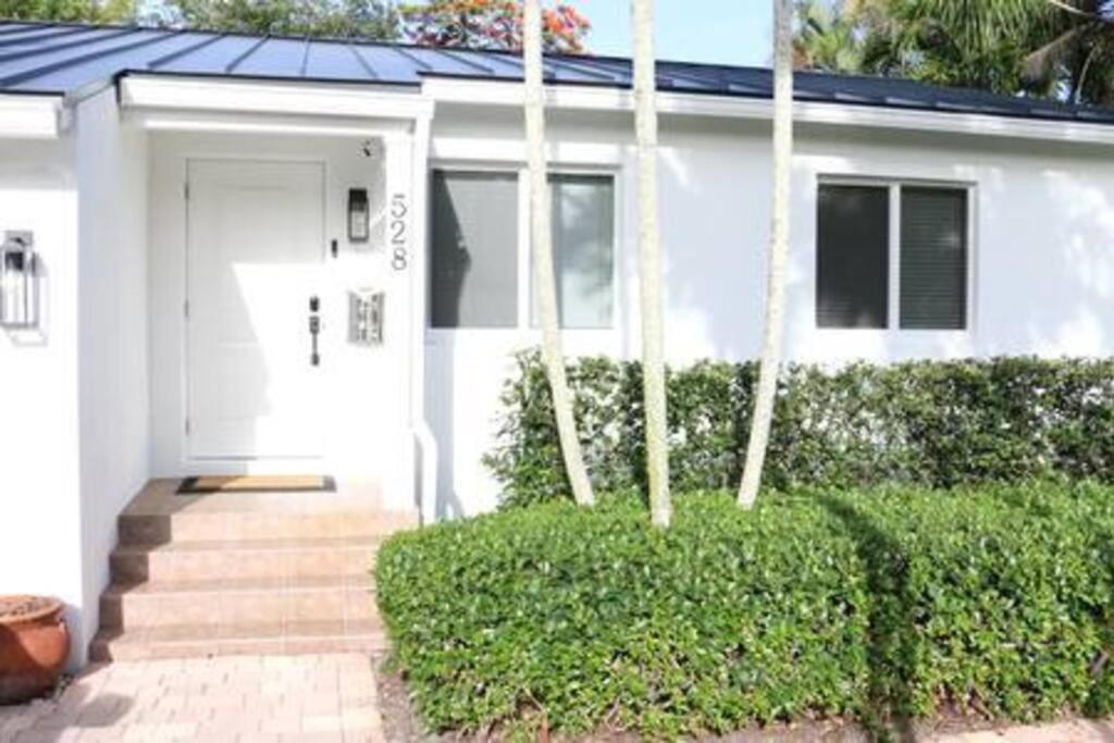 Apartment Sunny 3 Bedroom 3 Bath Retreat In Lauderdale