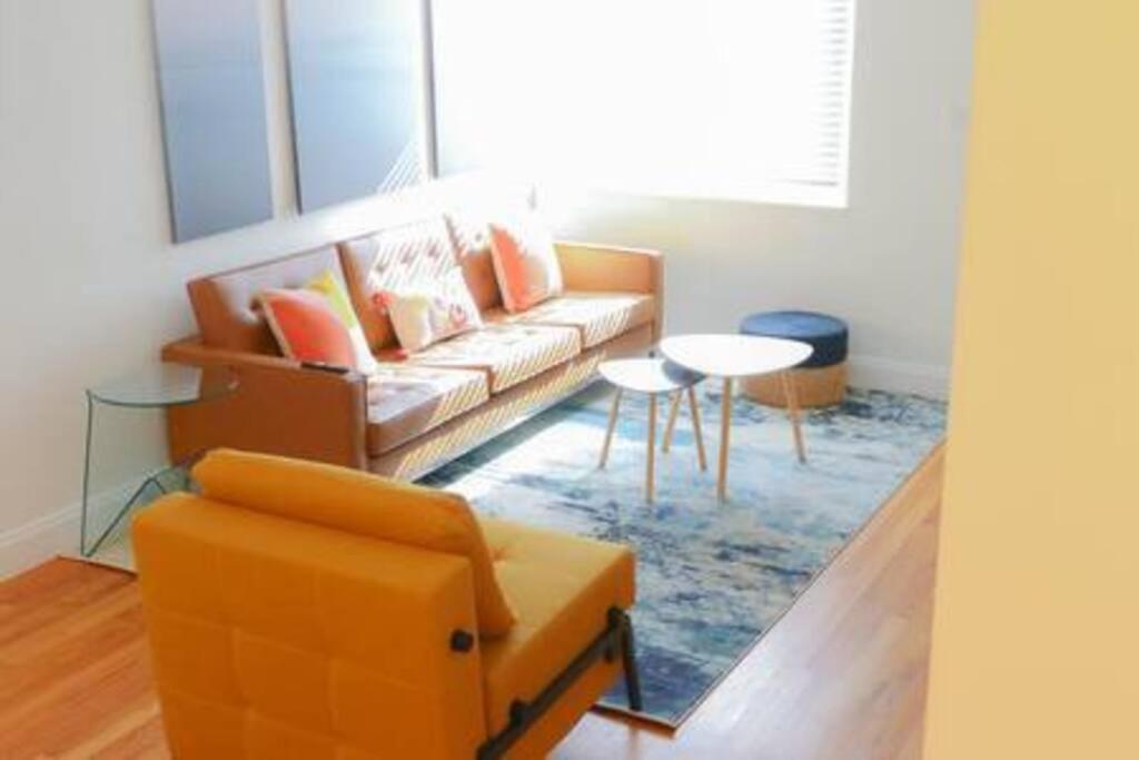 Sunny 3 Bedroom 3 Bath Retreat In Lauderdale *