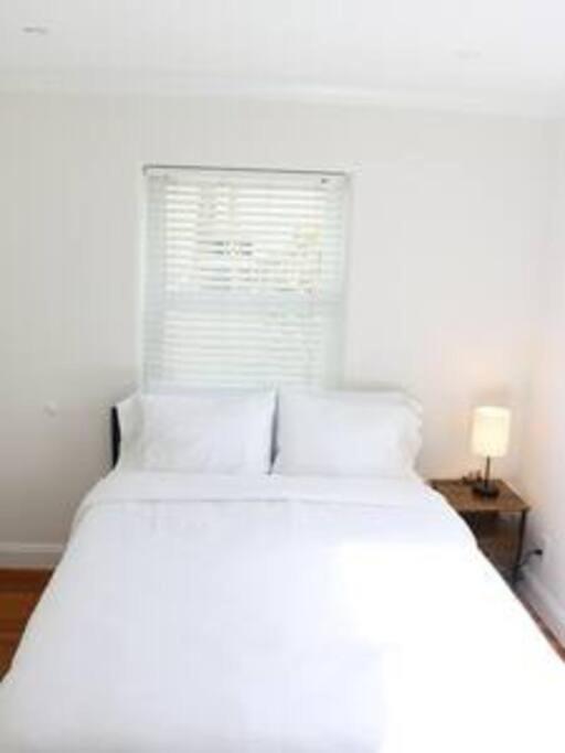Sunny 3 Bedroom 3 Bath Retreat In Lauderdale Apartment