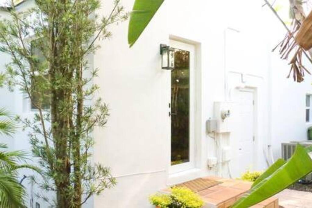 Apartment Sunny 3 Bedroom 3 Bath Retreat In Lauderdale Fort Lauderdale