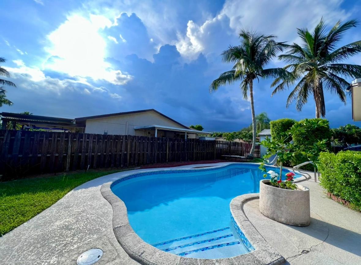 Lauderdale Shangri La *