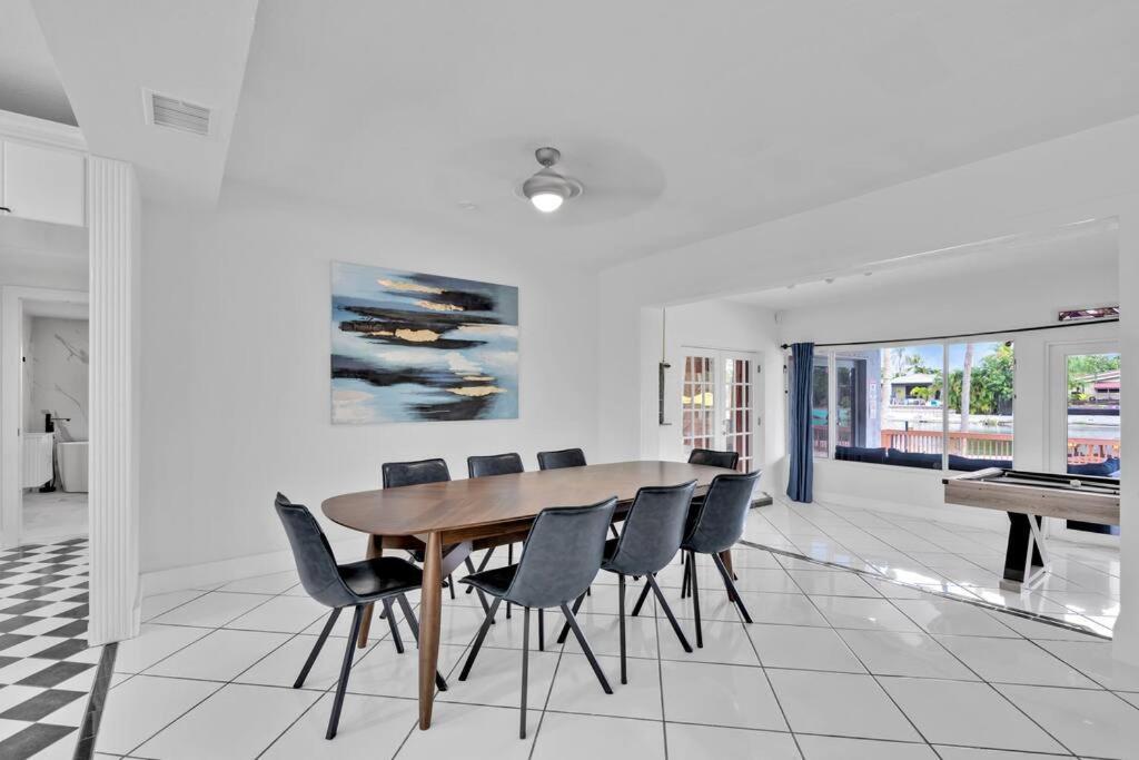 Villa Lakefront With Heated Pool Only 6 Minutes To The Fort Lauderdale