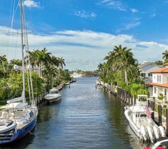 Las Olas Luxury Mediterranean Waterfront Mansion * Fort Lauderdale