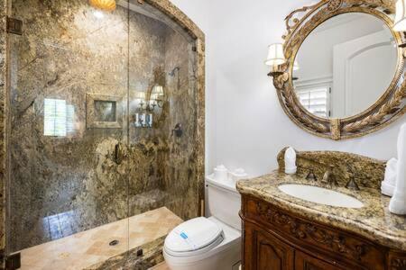 Las Olas Luxury Mediterranean Waterfront Mansion *