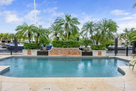 Las Olas Luxury Mediterranean Waterfront Mansion * Fort Lauderdale
