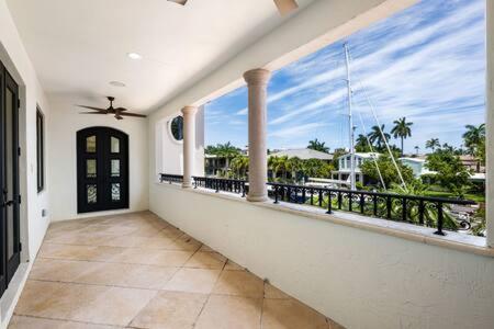 Holiday home Las Olas Luxury Mediterranean Waterfront Mansion