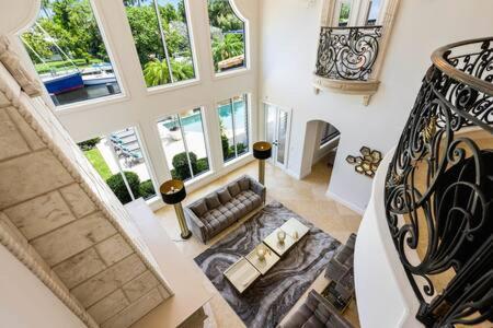 Las Olas Luxury Mediterranean Waterfront Mansion Holiday home