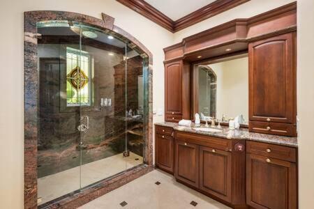 Las Olas Luxury Mediterranean Waterfront Mansion * Fort Lauderdale