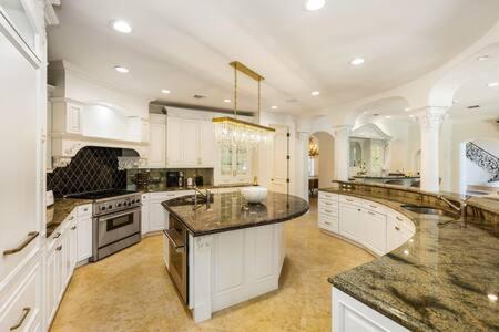 Las Olas Luxury Mediterranean Waterfront Mansion * Fort Lauderdale