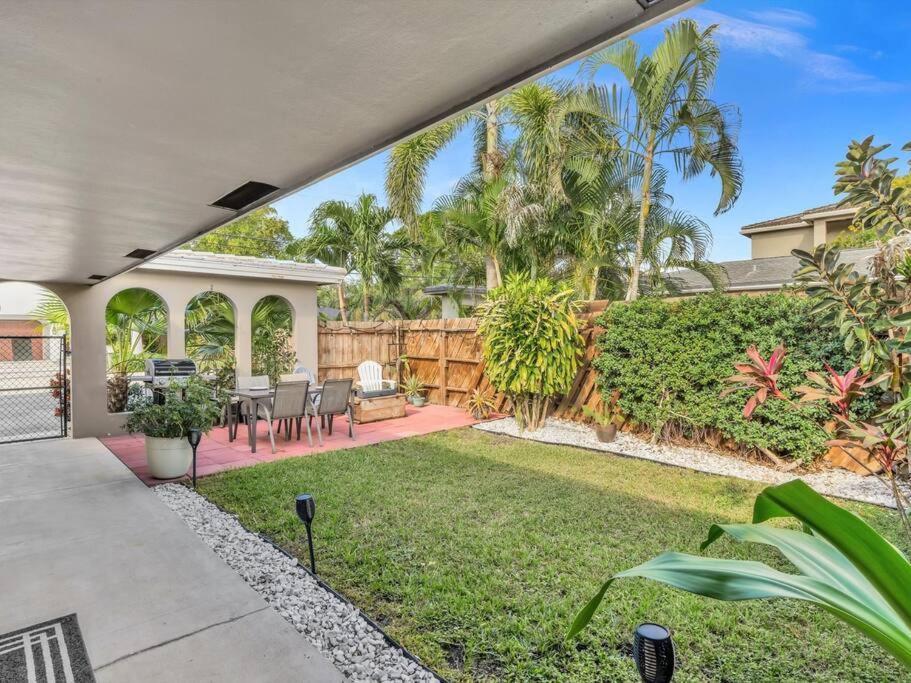 Apartment Heated Pool, Yard, Laundry, Kayaks, Bbq, Kitchen Fort Lauderdale