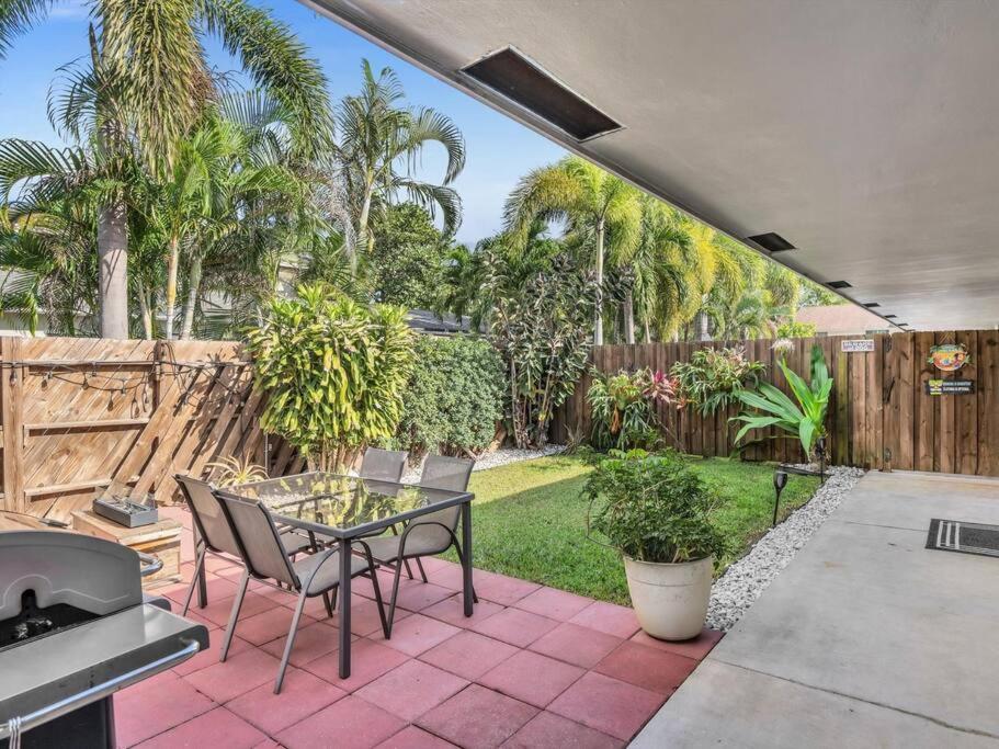 Heated Pool, Yard, Laundry, Kayaks, Bbq, Kitchen *