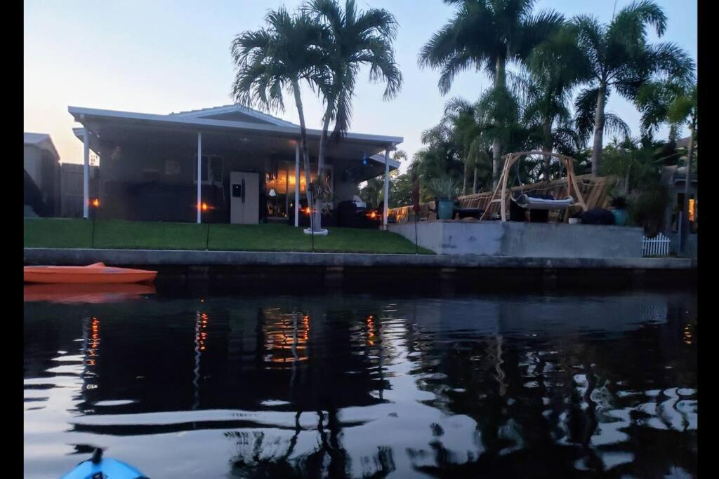 Heated Pool, Yard, Laundry, Kayaks, Bbq, Kitchen