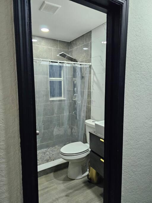 Holiday home Quiet House Near The Hard R Casino And Fll Airport