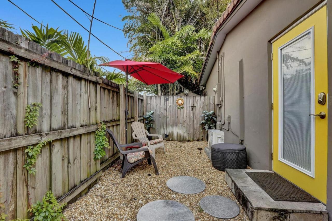 Apartment Private Studio, 5 Min. Walk To Wilton Drive *