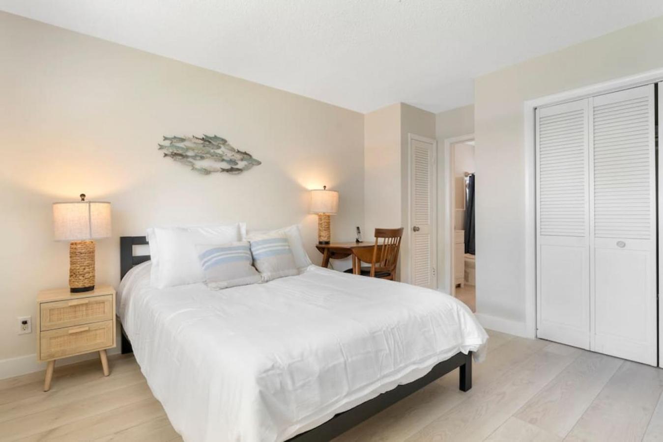 Apartment Unit 2 Perfect In The Heart Of Lauderdale *