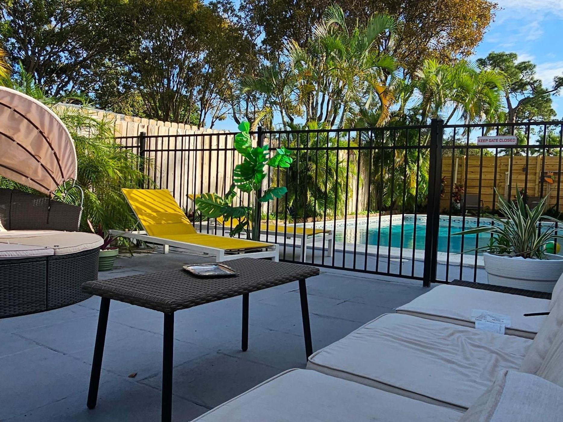 Coastal Haven: Family-friendly House With Pool Near Beaches Fort Lauderdale