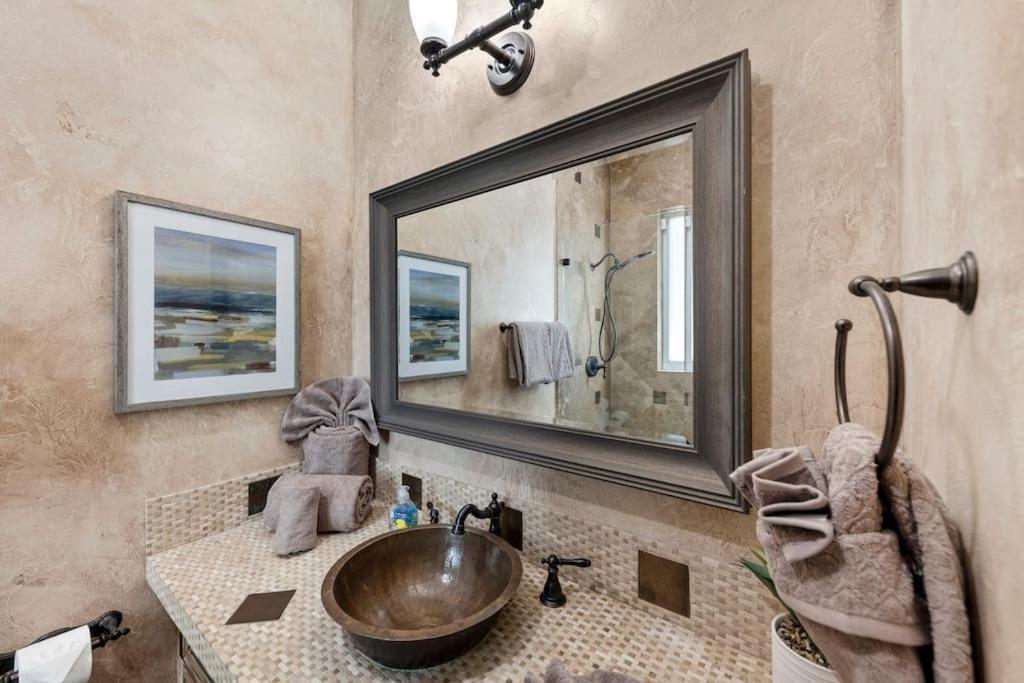 Tropical Waterfront 7 Bedroom House In Seven Isles * Fort Lauderdale