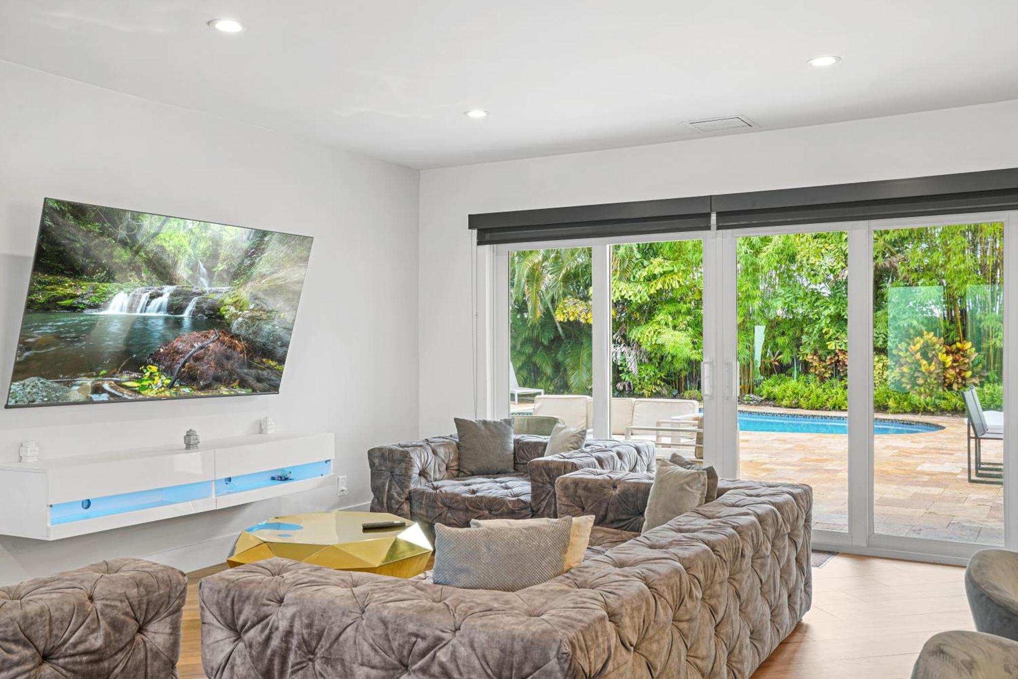 Indulgent Tranquility At Luxurious Retreat Villa *