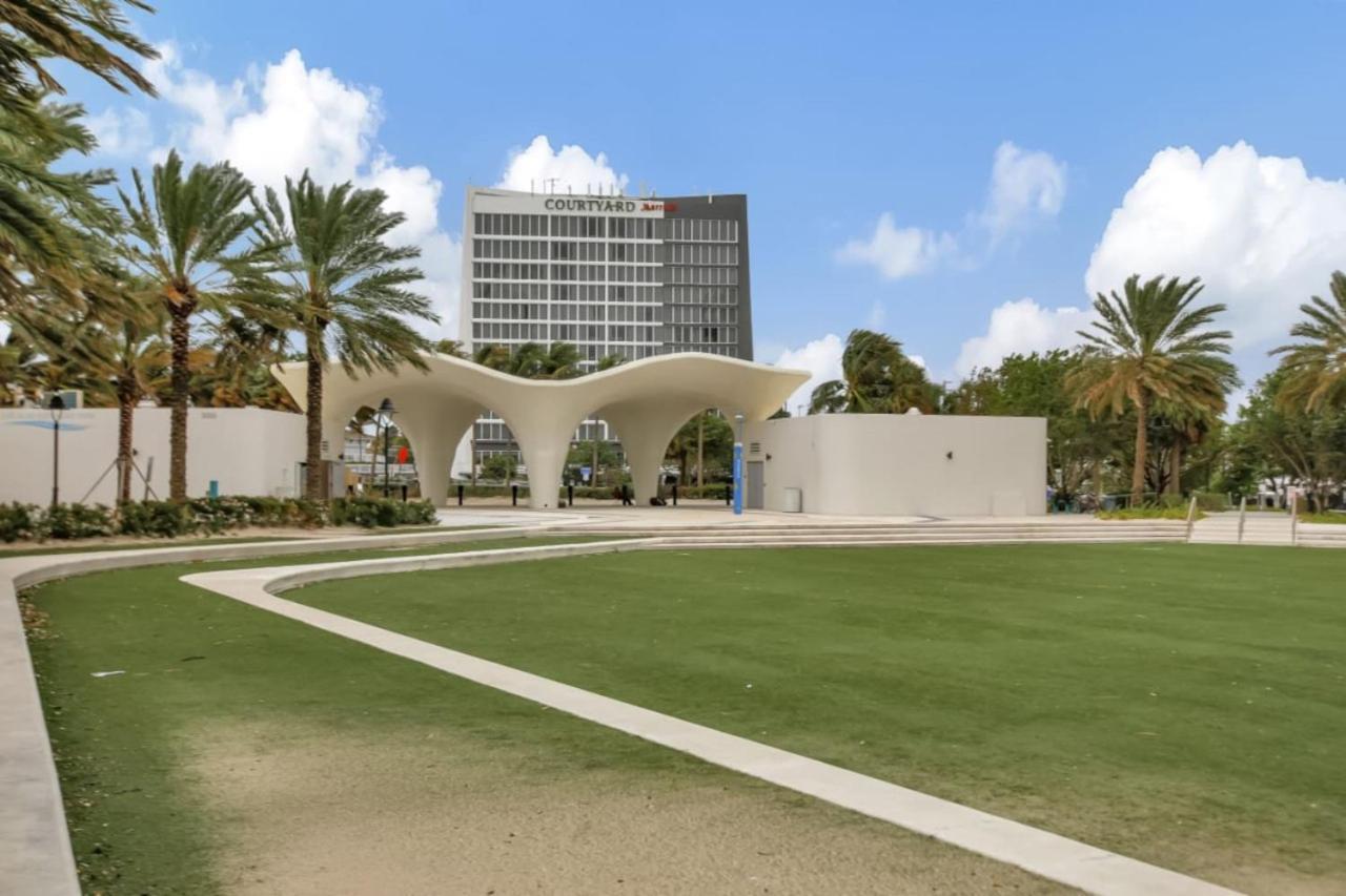 Lux 3br 2ba Off Olas