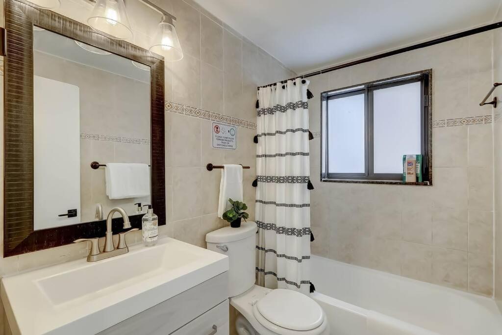 Chic Retreat: 2br Apartment! Apartment