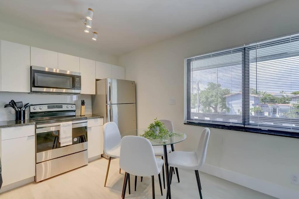 Apartment 2br Coastal Getaway!