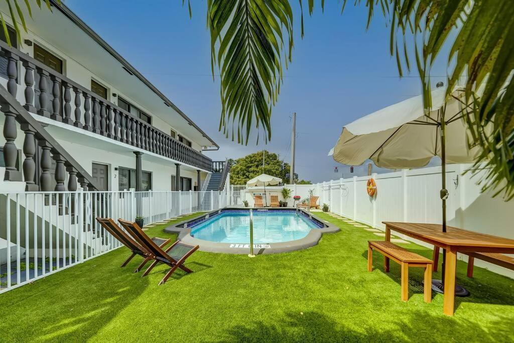 2br Coastal Getaway! *
