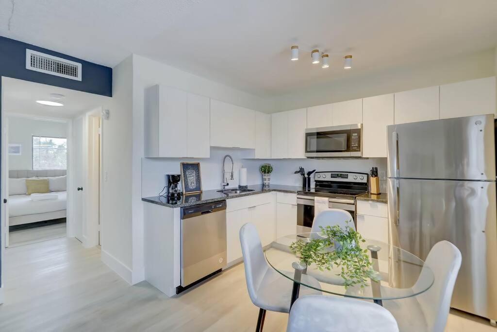 2br Coastal Getaway! Apartment