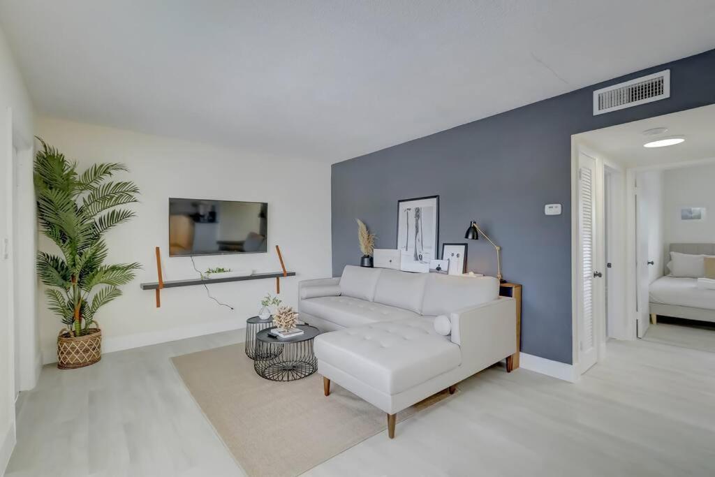 2br Coastal Getaway! *