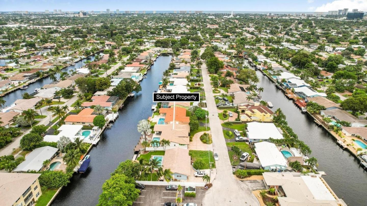4bd Waterfront Dock Pool