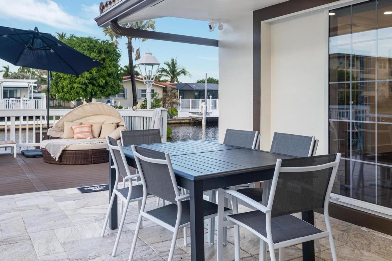 4bd Waterfront Dock Pool *