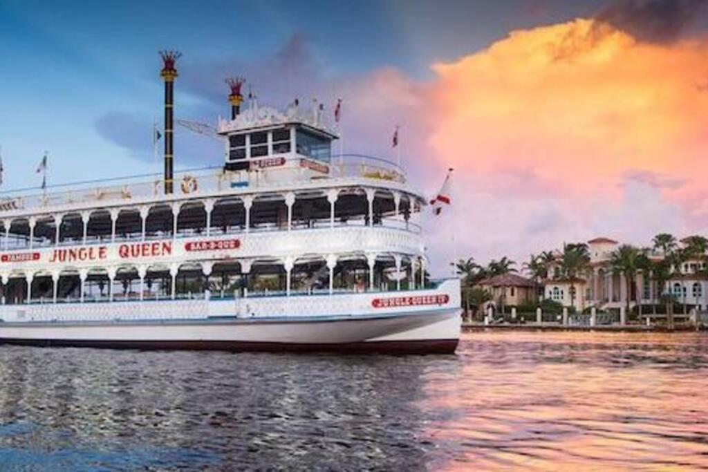 Holiday home Sunset Serenity: Your Lauderdale Retreat