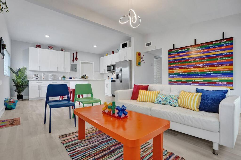 Sunset Serenity: Your Lauderdale Retreat * Fort Lauderdale