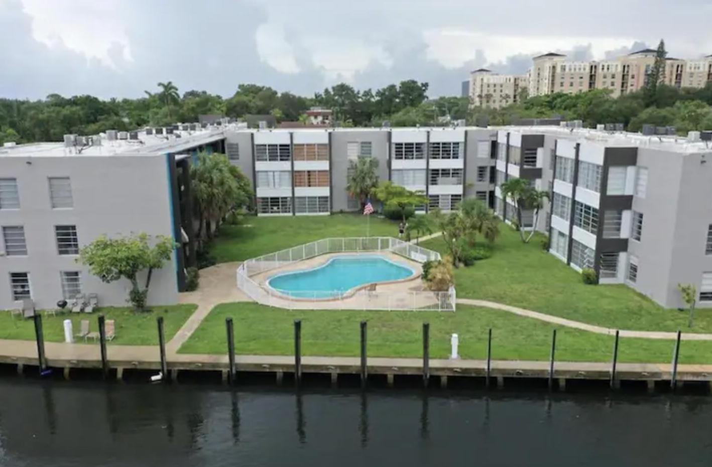 Apartment Designer River View *