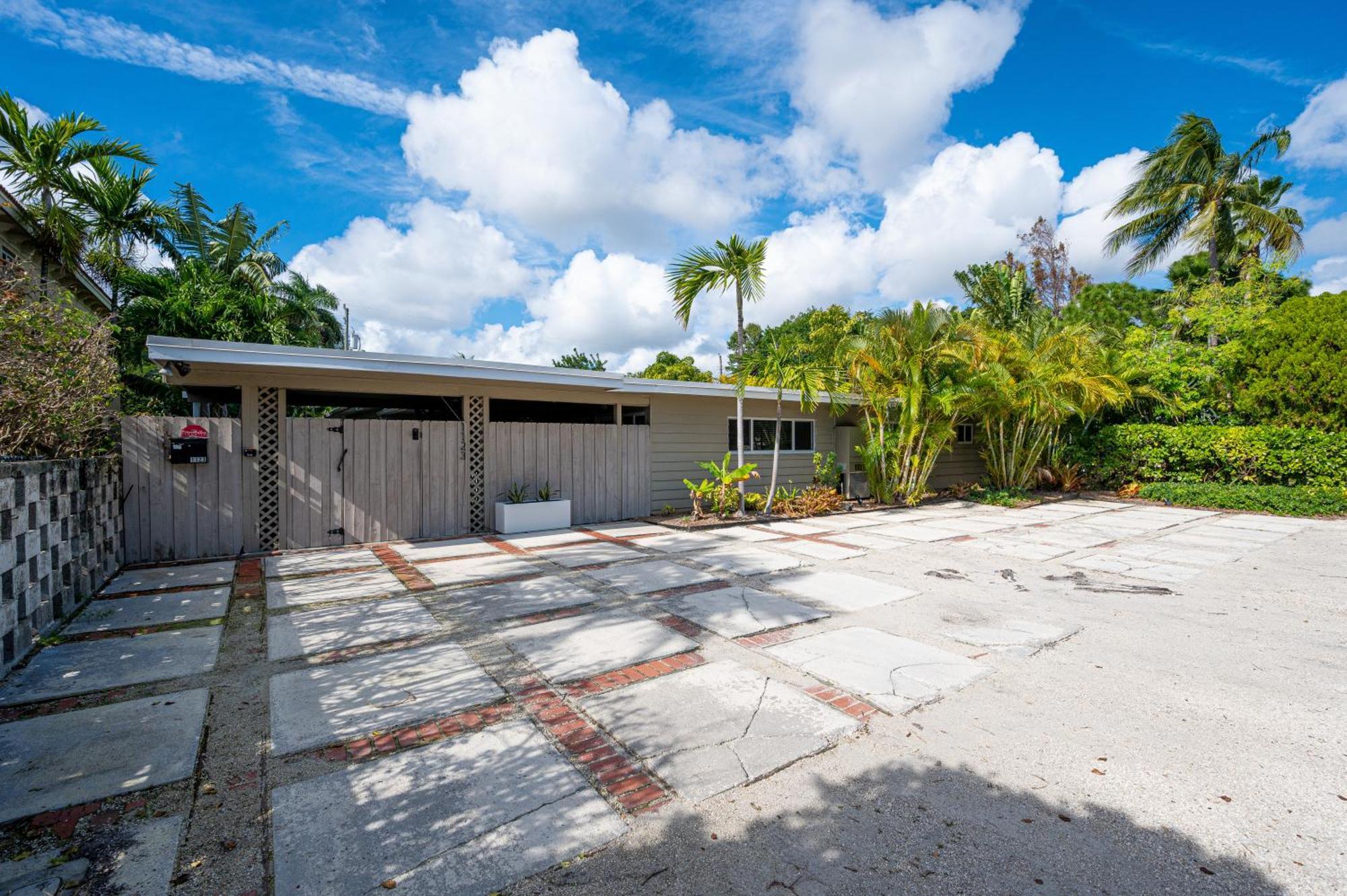 Bright: Tropical Retreat - Ridge - East Sunrise Blvd Apartment Fort Lauderdale