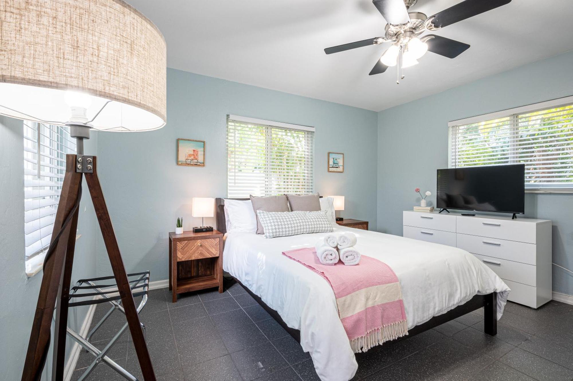 Apartment Bright: Tropical Retreat - Ridge - East Sunrise Blvd Fort Lauderdale