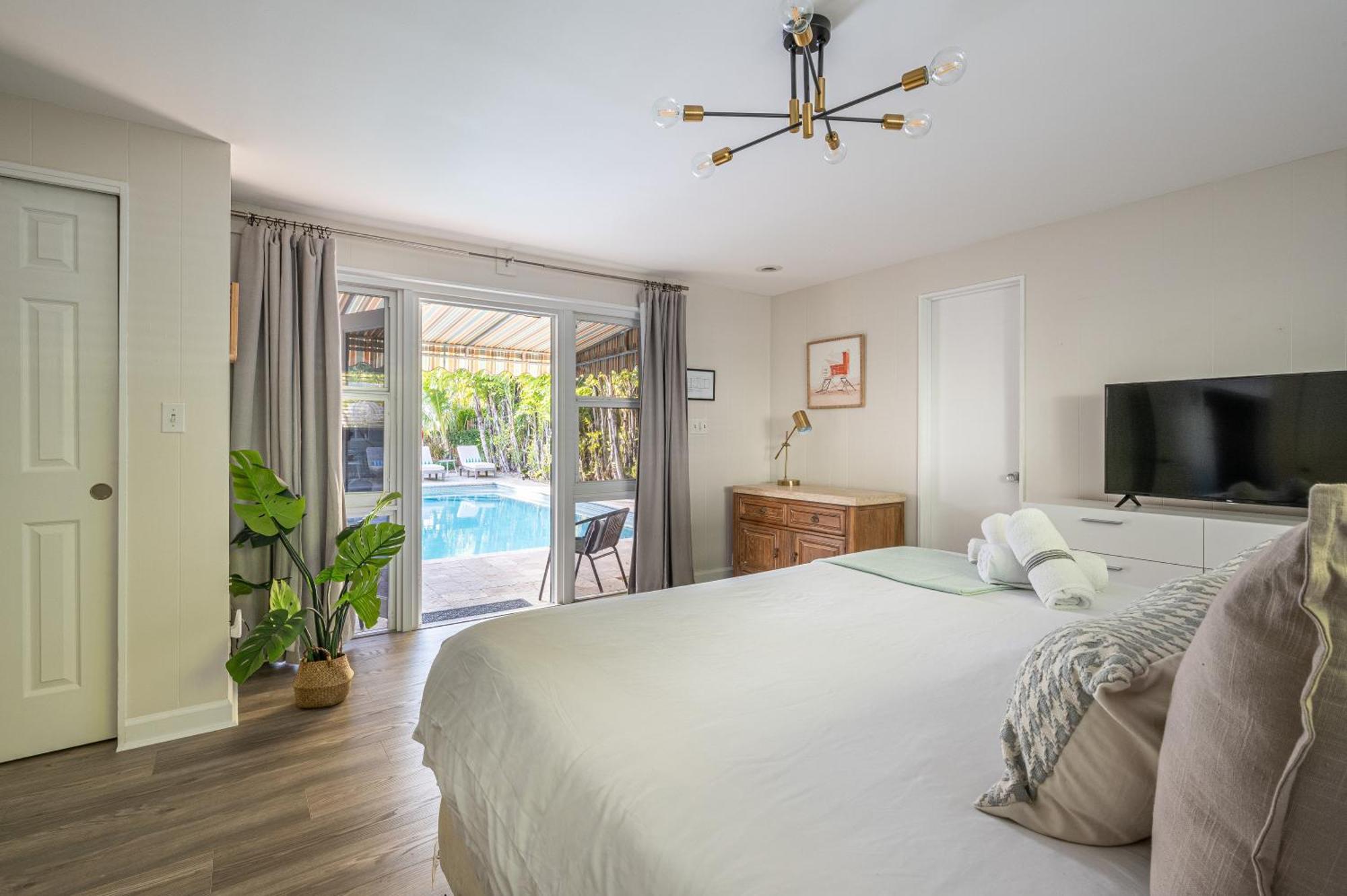 Bright: Tropical Retreat - Ridge - East Sunrise Blvd Apartment Fort Lauderdale