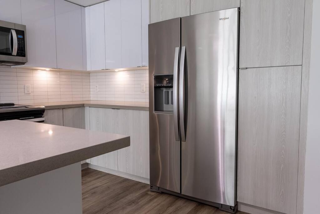 Beachside Bliss 1br Oasis + Pool In Ft Lauderdale *