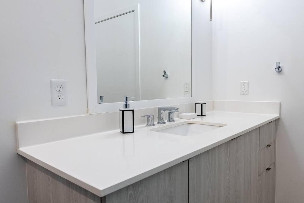 Beachside Bliss 1br Oasis + Pool In Ft Lauderdale