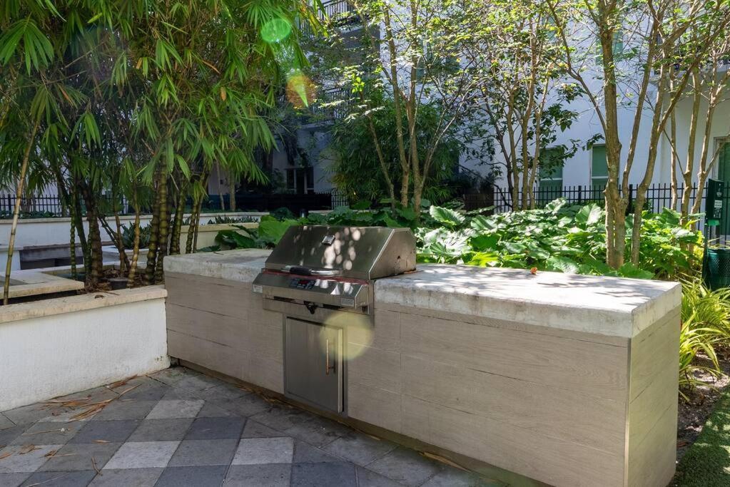 Apartment Beachside Bliss 1br Oasis + Pool In Ft Lauderdale