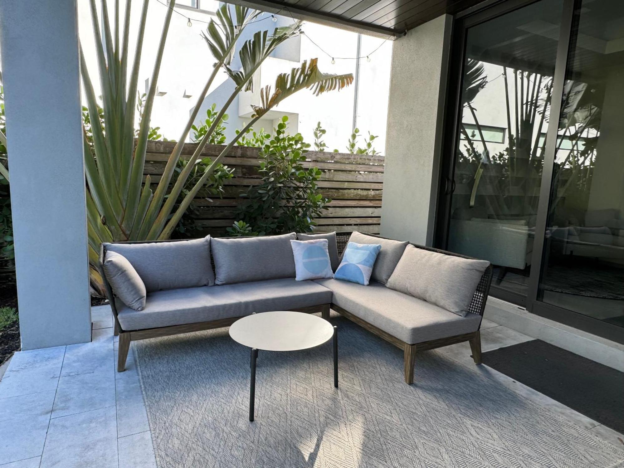 Topo Encanto - Designer Villa, Sundrenched Paradise! Holiday home Fort Lauderdale