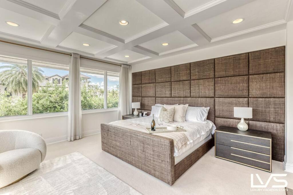 Poinciana-luxehome Wlk2beach Heatedpool Hottub Holiday home Fort Lauderdale